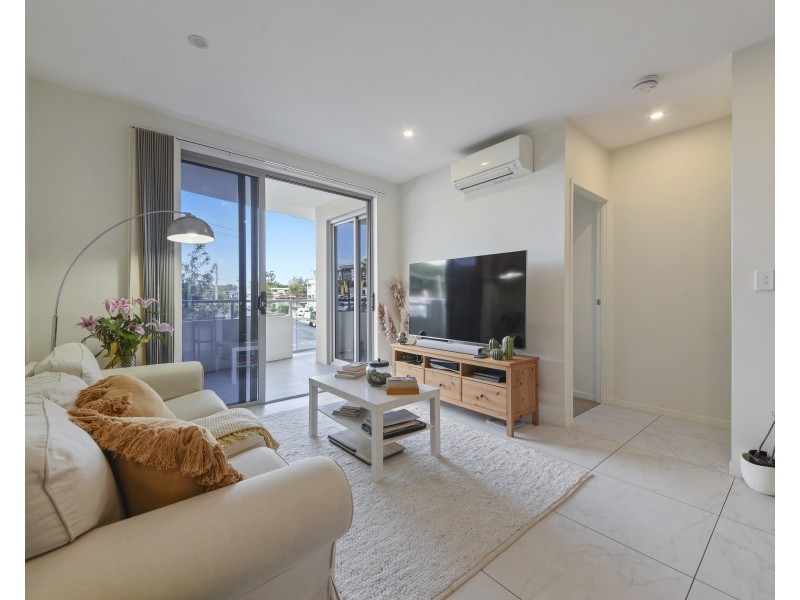 7/902 Logan Road, Holland Park West QLD 4121