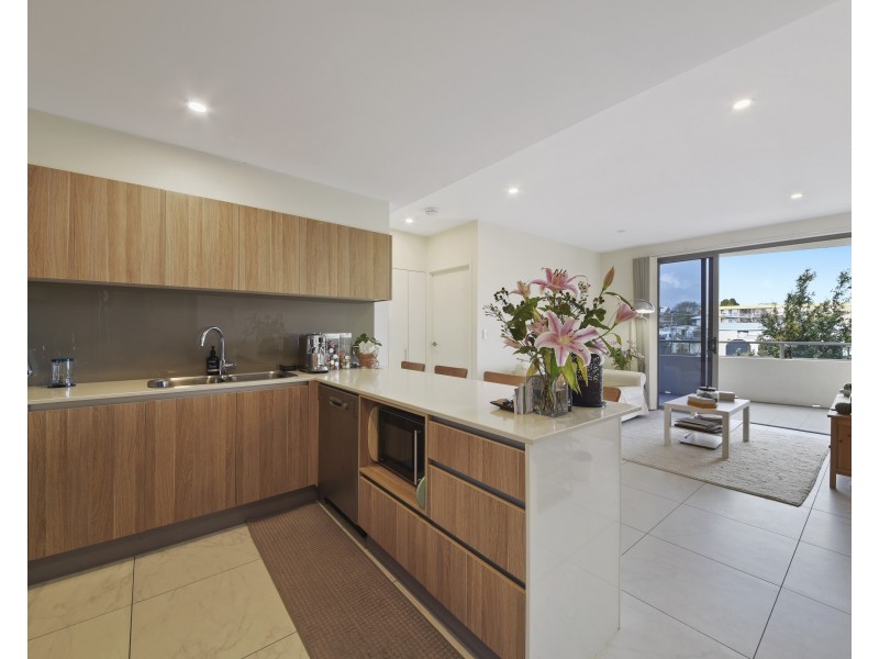 7/902 Logan Road, Holland Park West QLD 4121