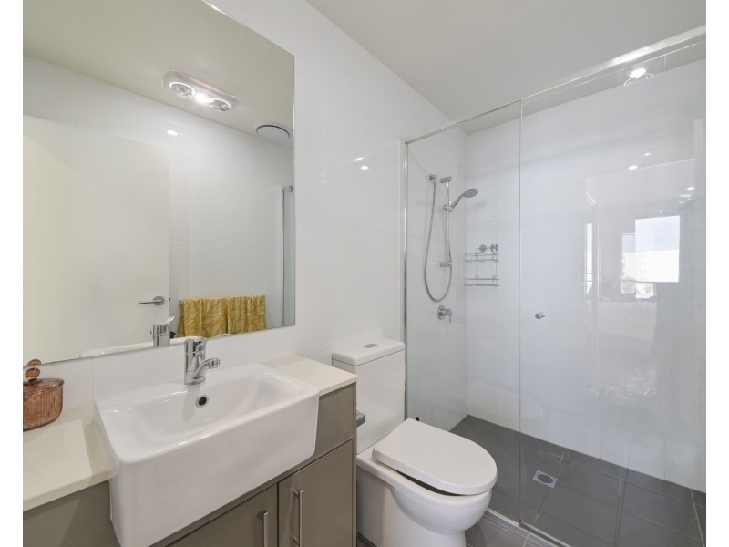 7/902 Logan Road, Holland Park West QLD 4121