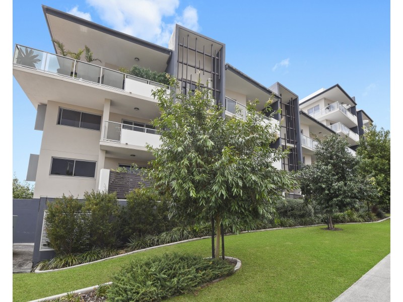 7/902 Logan Road, Holland Park West QLD 4121