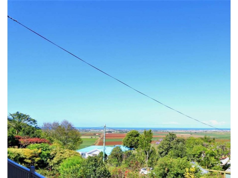 13 Heathwood Crescent, Qunaba QLD 4670