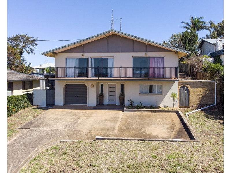 13 Heathwood Crescent, Qunaba QLD 4670