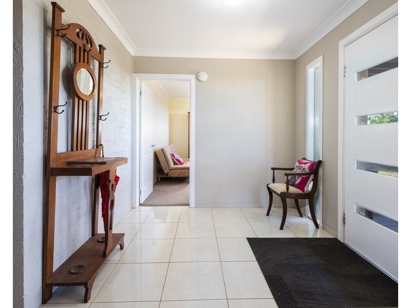 13 Heathwood Crescent, Qunaba QLD 4670