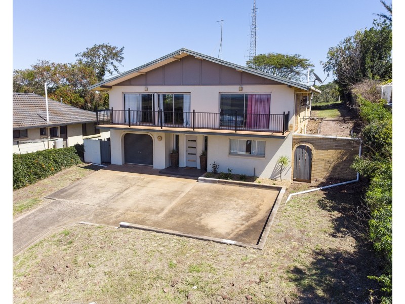 13 Heathwood Crescent, Qunaba QLD 4670