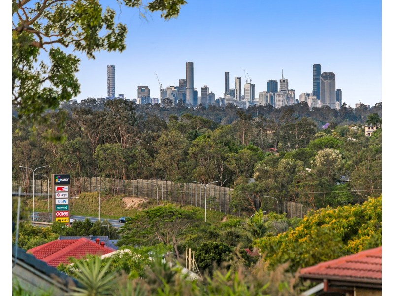 37 Sirocco Street, Jamboree Heights QLD 4074