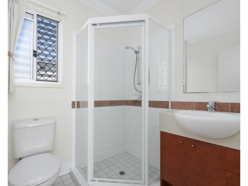 2/114 Pashen Street, Morningside QLD 4170