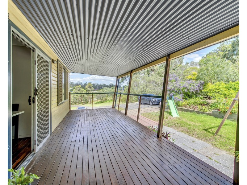 5 Trevis Court, Blackstone QLD 4304
