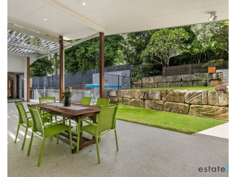 102 Gordon Circuit, Seventeen Mile Rocks QLD 4073