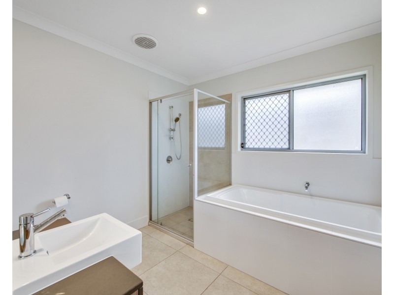 80 Ravenbourne Circuit, Capalaba QLD 4157