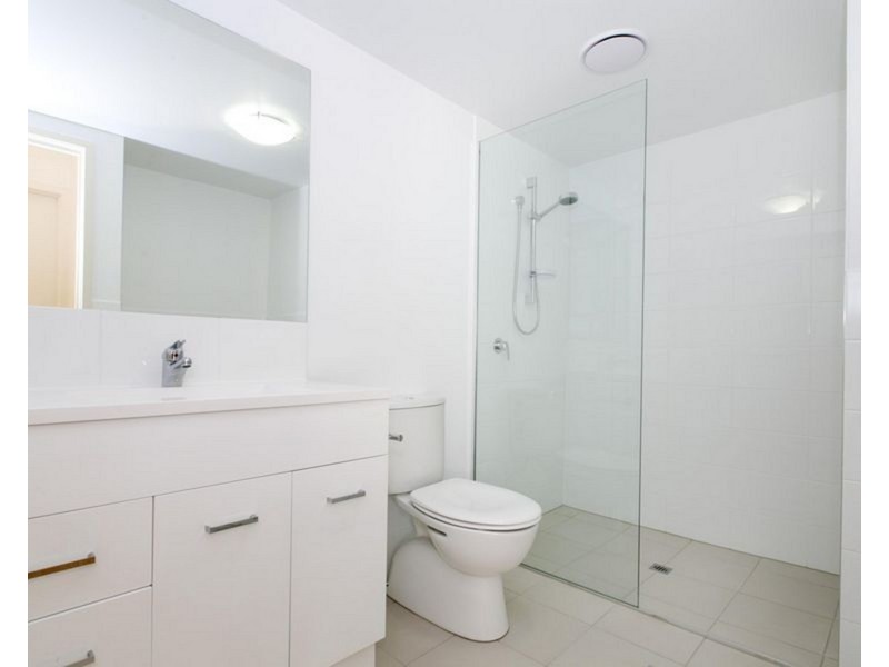 19/11 Lyons Terrace, Windsor QLD 4030