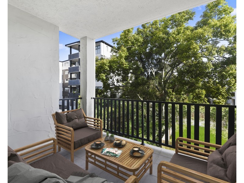 19/11 Lyons Terrace, Windsor QLD 4030