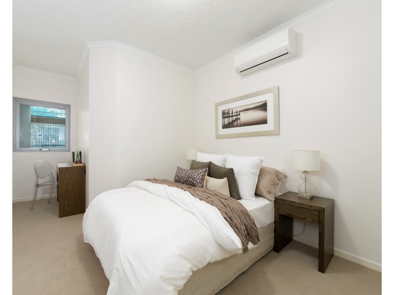 1/45 Regent Street, Woolloongabba QLD 4102