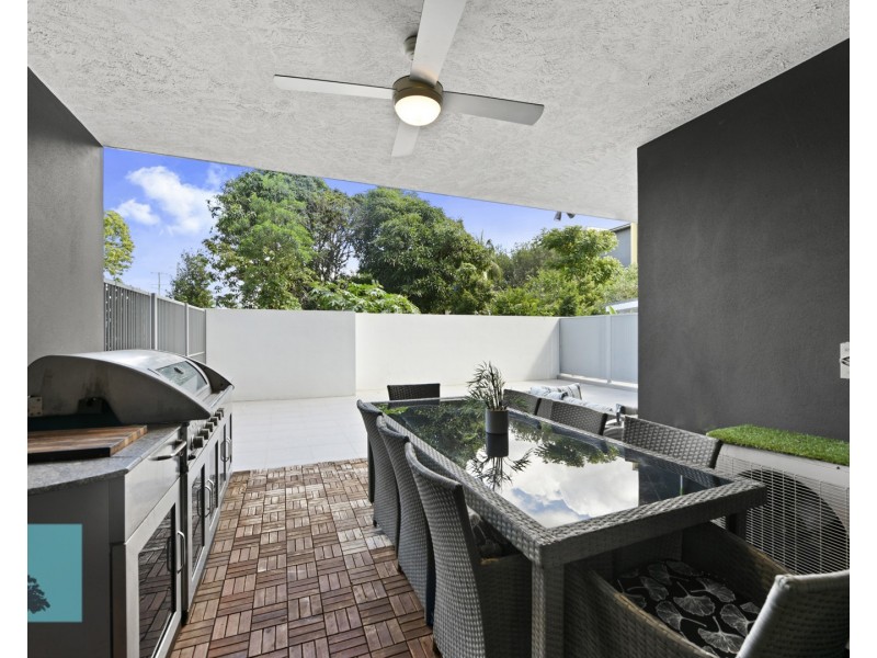 2/45 Regent Street, Woolloongabba QLD 4102