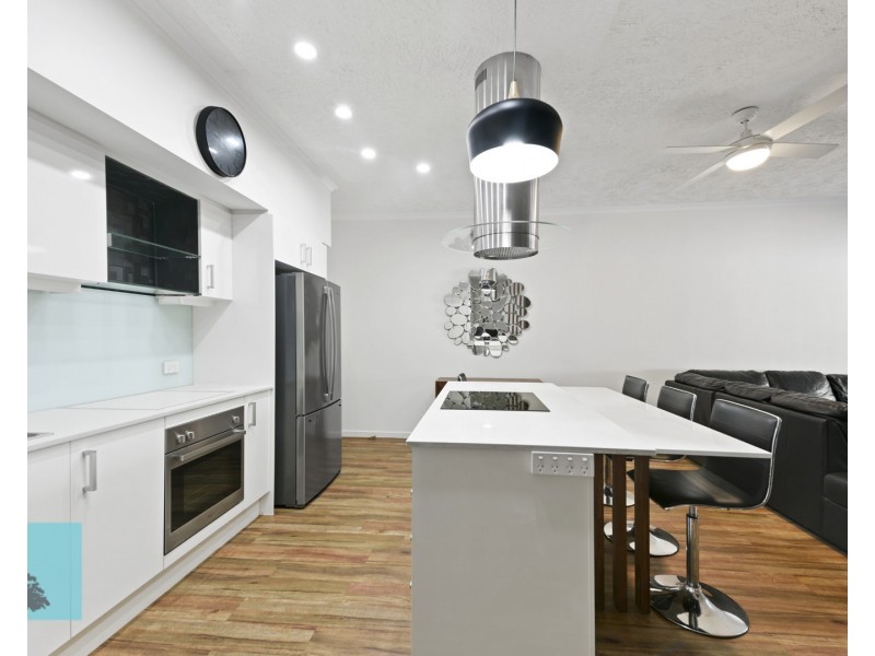 2/45 Regent Street, Woolloongabba QLD 4102