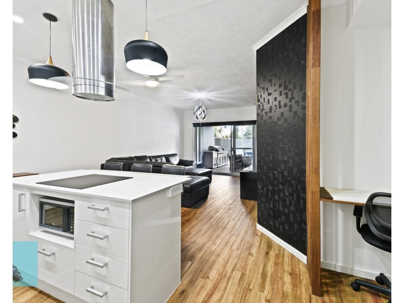 2/45 Regent Street, Woolloongabba QLD 4102