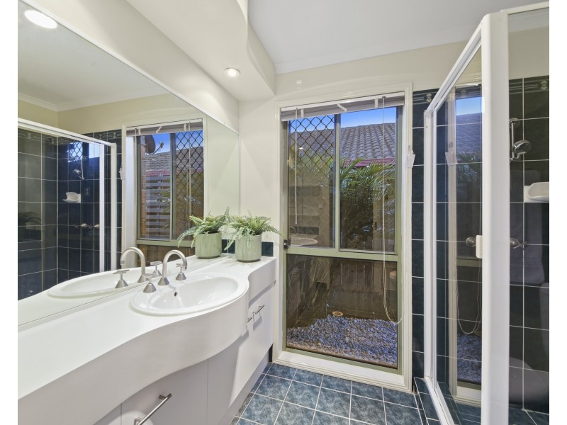 81 Brooklands Circuit, Forest Lake QLD 4078