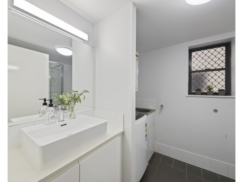 51/139 Macquarie Street, St Lucia QLD 4067