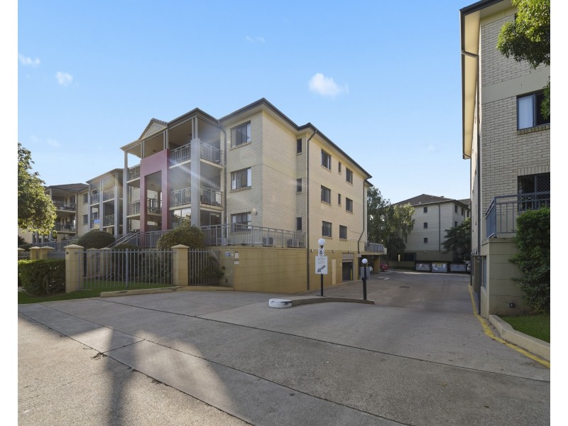 51/139 Macquarie Street, St Lucia QLD 4067