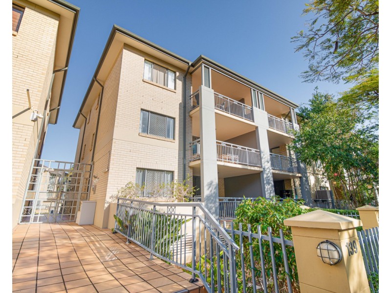 51/139 Macquarie Street, St Lucia QLD 4067