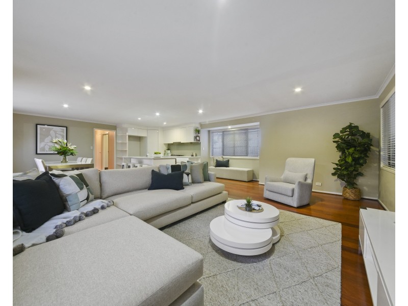 11 Prosser Street, Riverhills QLD 4074