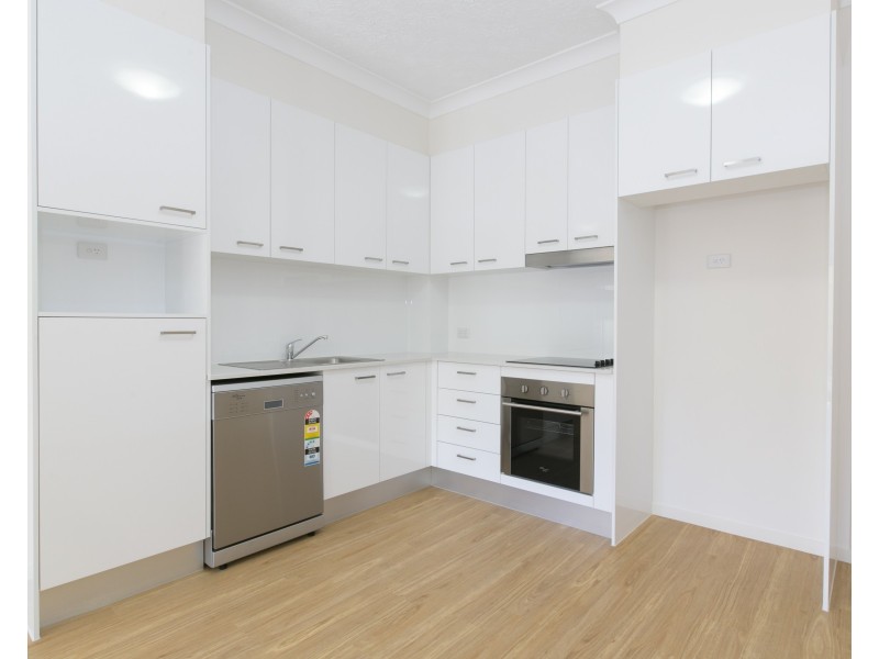 18/11 Lyons Tce, Windsor QLD 4030