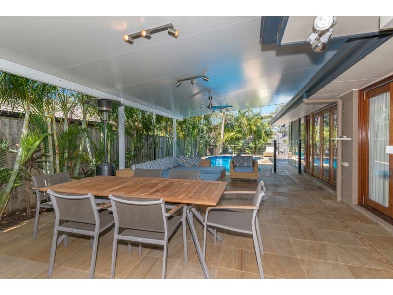 43 Angus Street, Sinnamon Park QLD 4073