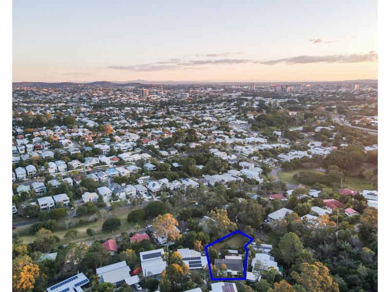 92 Majestic Outlook, Seven Hills QLD 4170