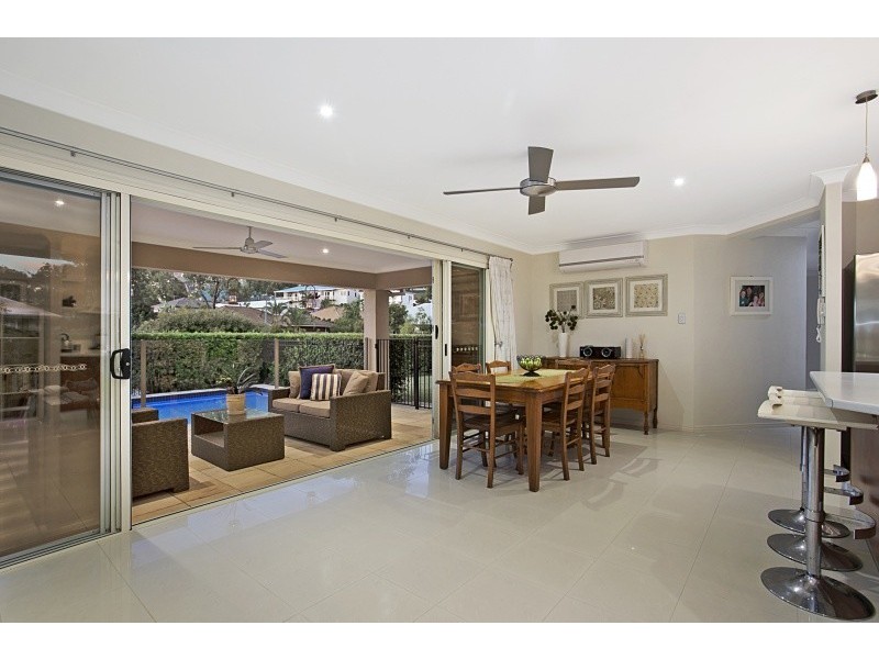 15 Goodenia Crescent, Seventeen Mile Rocks QLD 4073