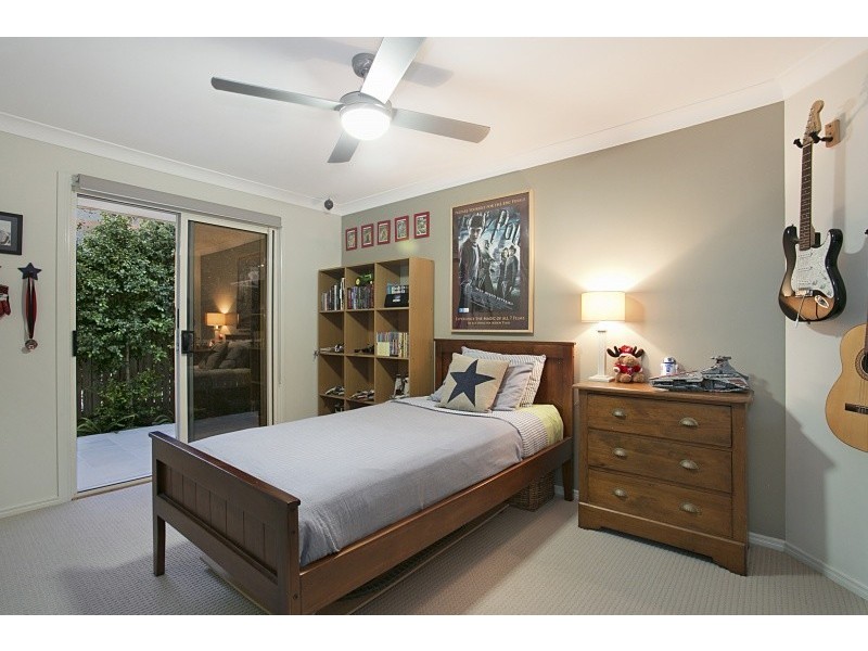 15 Goodenia Crescent, Seventeen Mile Rocks QLD 4073