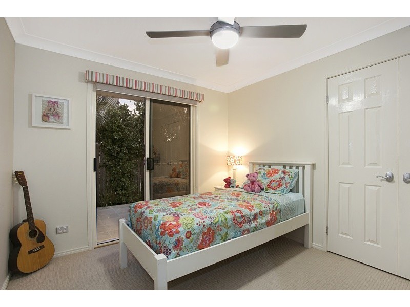 15 Goodenia Crescent, Seventeen Mile Rocks QLD 4073