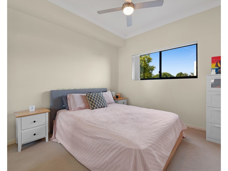 21/11 Lyons Tce, Windsor QLD 4030