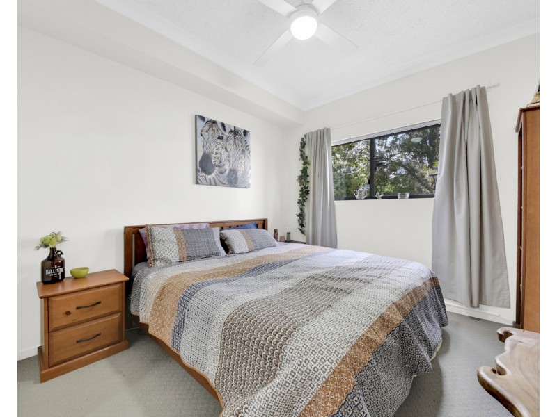 9/11 Lyons Tce, Windsor QLD 4030