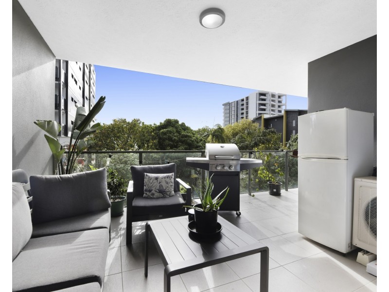 9/45 Regent Street, Woolloongabba QLD 4102