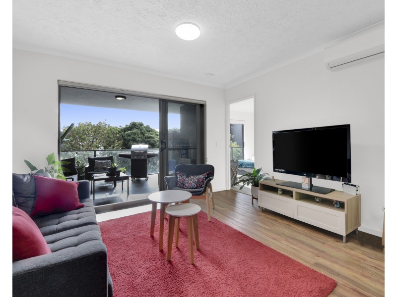 9/45 Regent Street, Woolloongabba QLD 4102