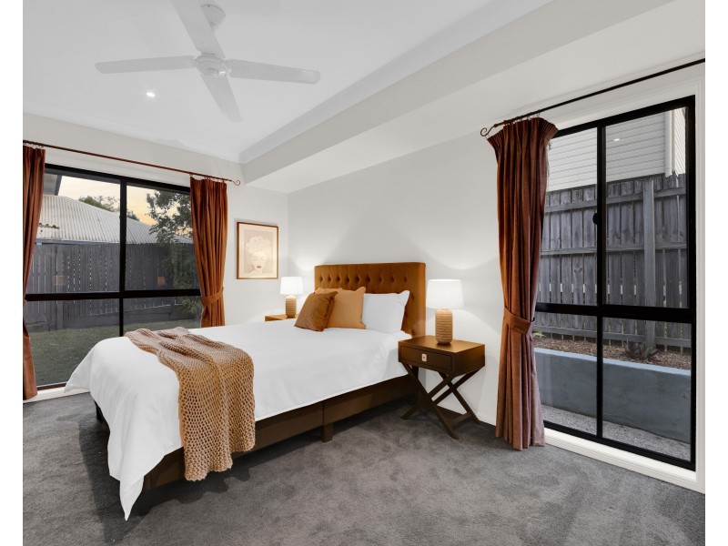 7 Barklya Crescent, Sinnamon Park QLD 4073