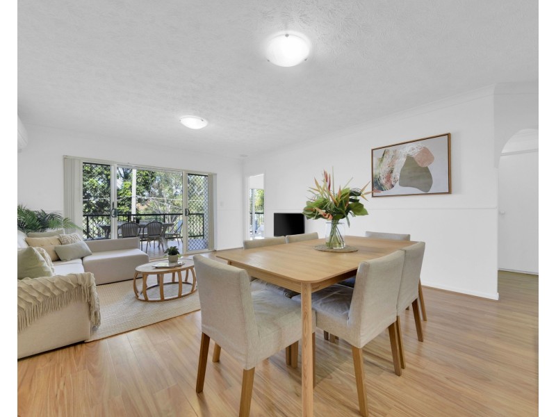 3/13-15 Humpybong Esplanande, Redcliffe QLD 4020