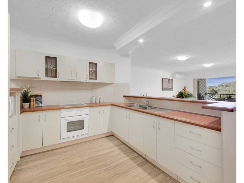 3/13-15 Humpybong Esplanande, Redcliffe QLD 4020