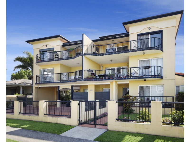 3/13-15 Humpybong Esplanande, Redcliffe QLD 4020