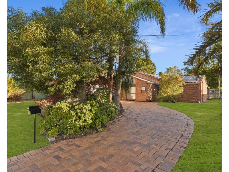 33 Trafalgar Drive, Kippa-ring QLD 4021