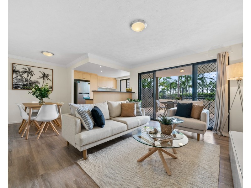 8/182 Carmody Road, St Lucia QLD 4067