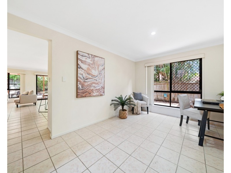 5 Grevillea Place, Forest Lake QLD 4078