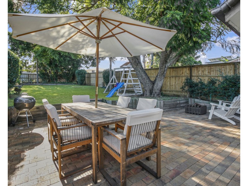 2304 Wynnum Road, Wynnum QLD 4178