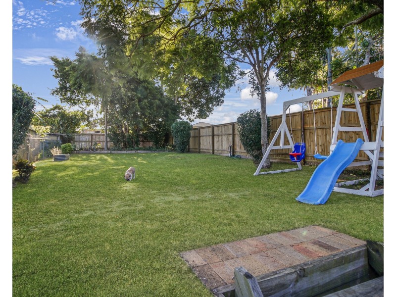 2304 Wynnum Road, Wynnum QLD 4178