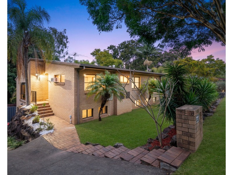 100 Lant Street, Chapel Hill QLD 4069