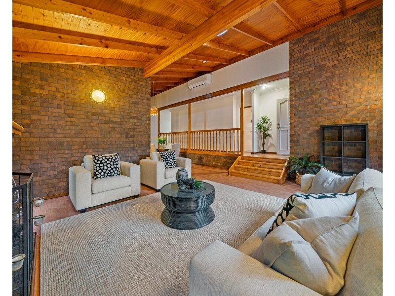 100 Lant Street, Chapel Hill QLD 4069