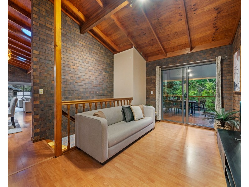 100 Lant Street, Chapel Hill QLD 4069