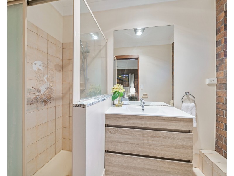 100 Lant Street, Chapel Hill QLD 4069