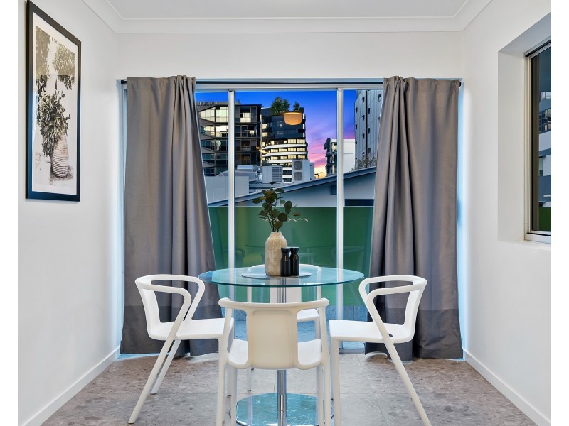 303/8 Kyabra Street, Newstead QLD 4006