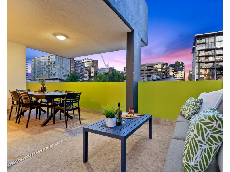 303/8 Kyabra Street, Newstead QLD 4006