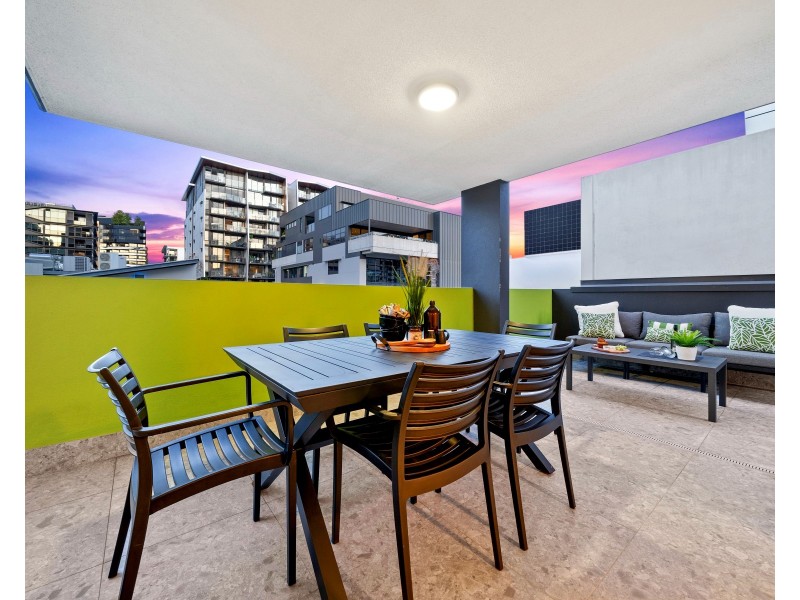 303/8 Kyabra Street, Newstead QLD 4006